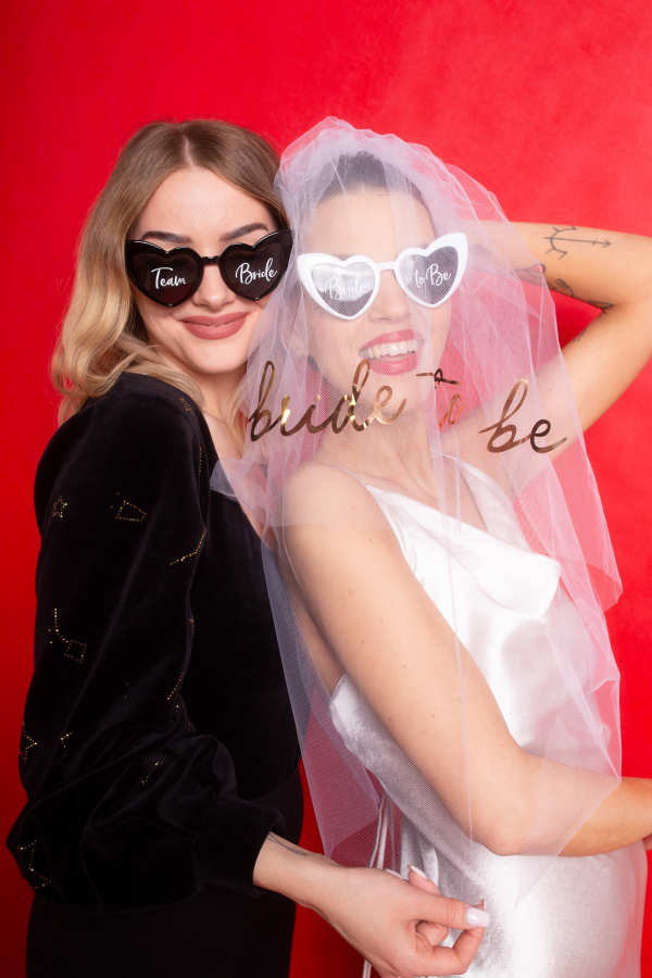 GLASSES TEAM BRIDE